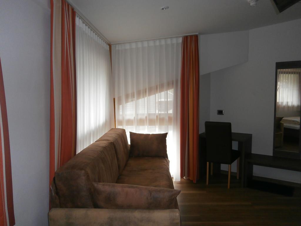Hotel Schoelzhorn Superior Racines Room photo